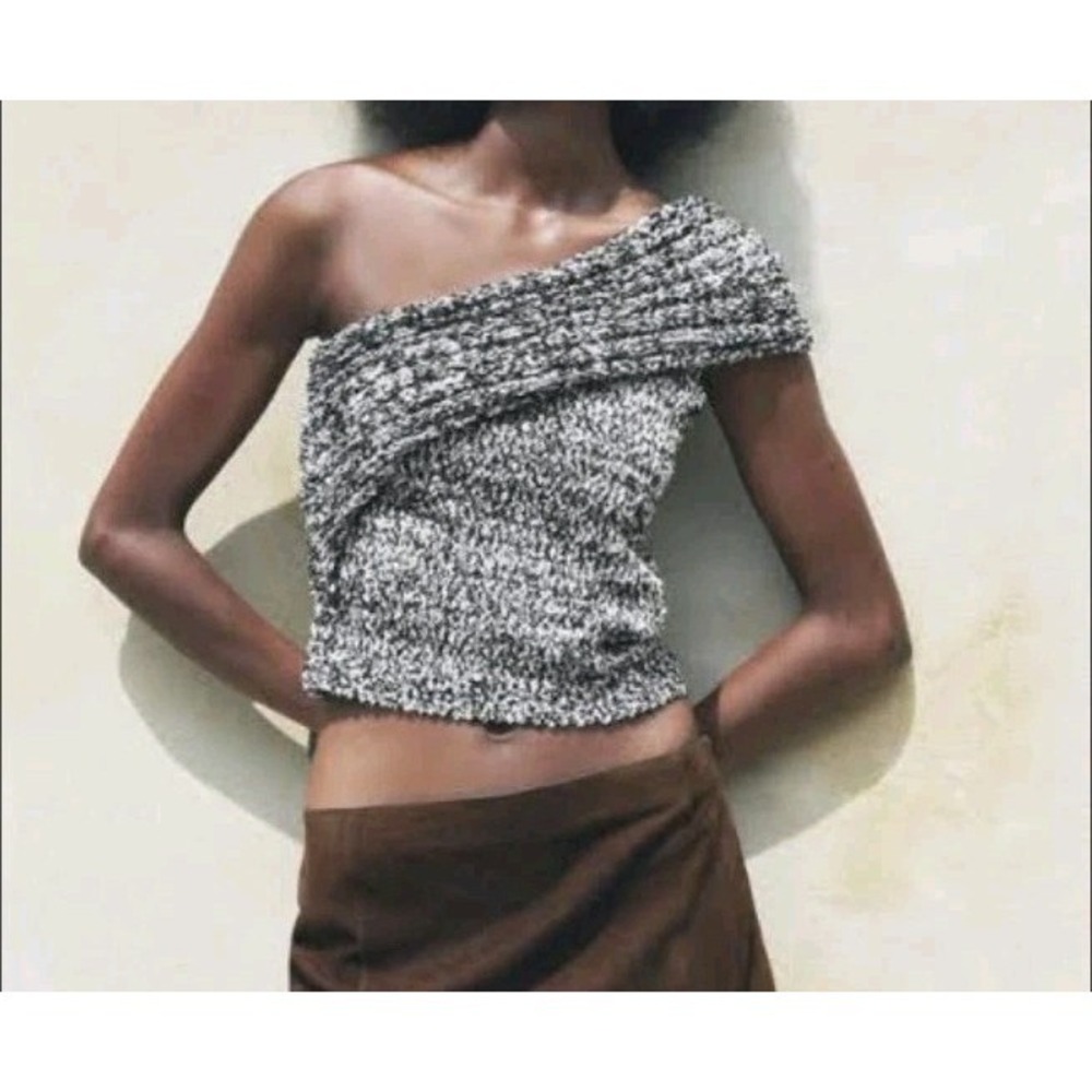 Zara Asymmetric Cropped Chunky Knit Top Black Size L NWOT
